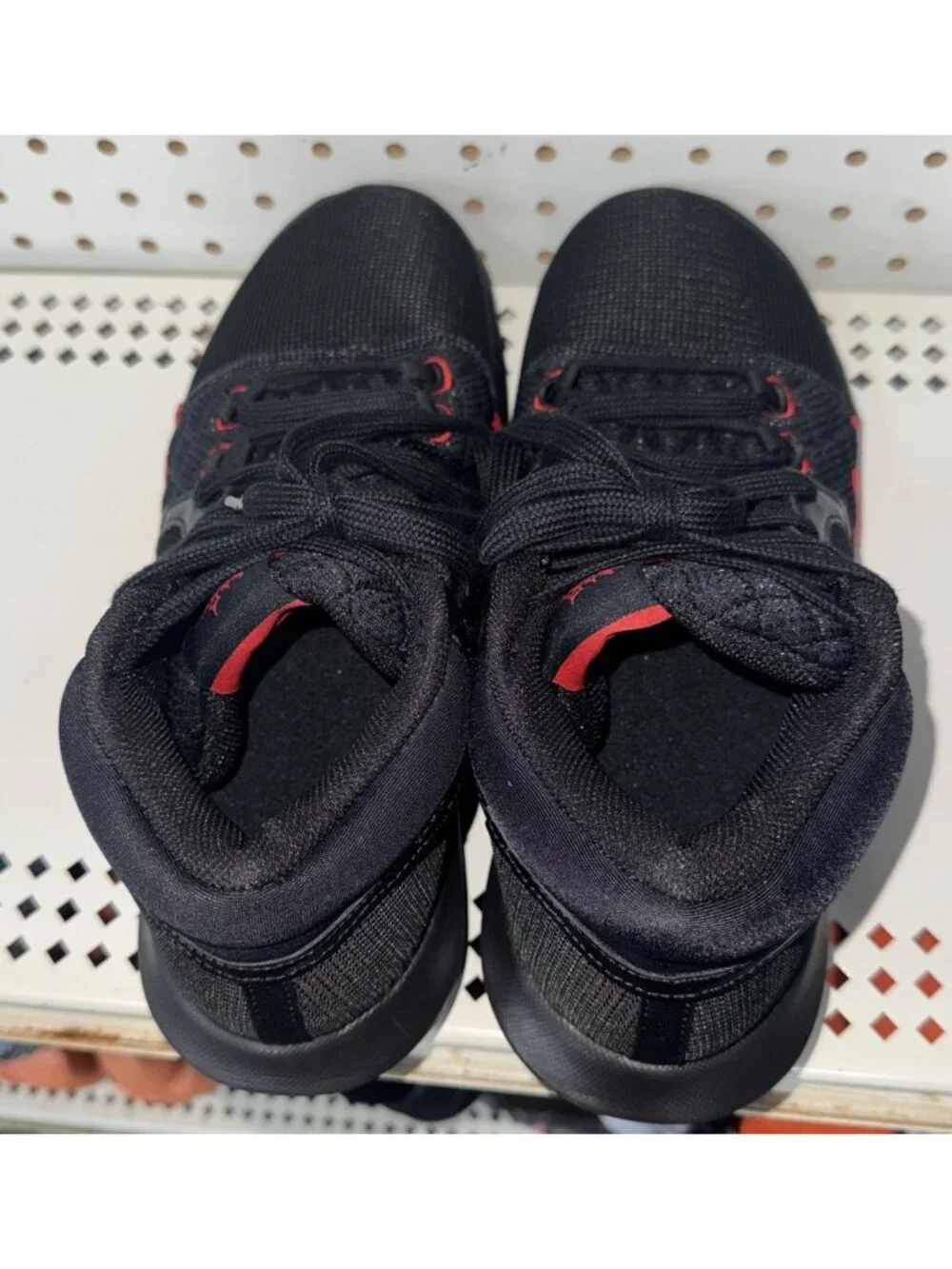 Nike LeBron Witness 8 Bred Mens Basketball Shoes Size 9.5 Black Red FB2239-005